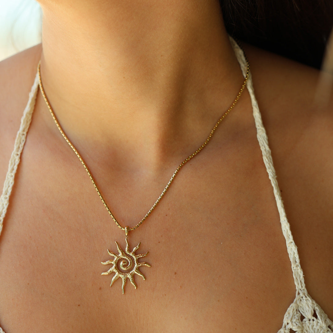Collier Nora
