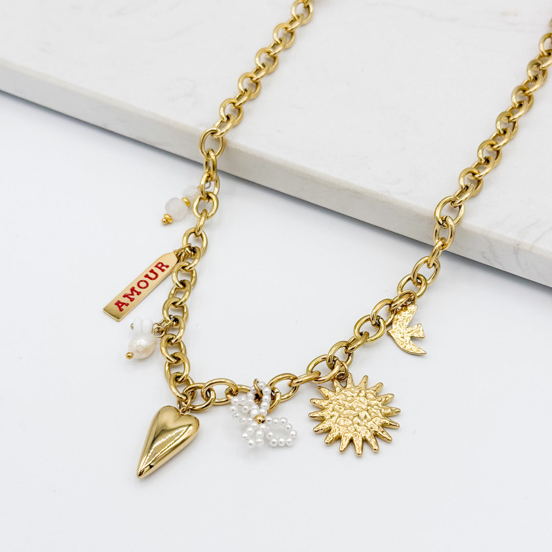Collier Nova