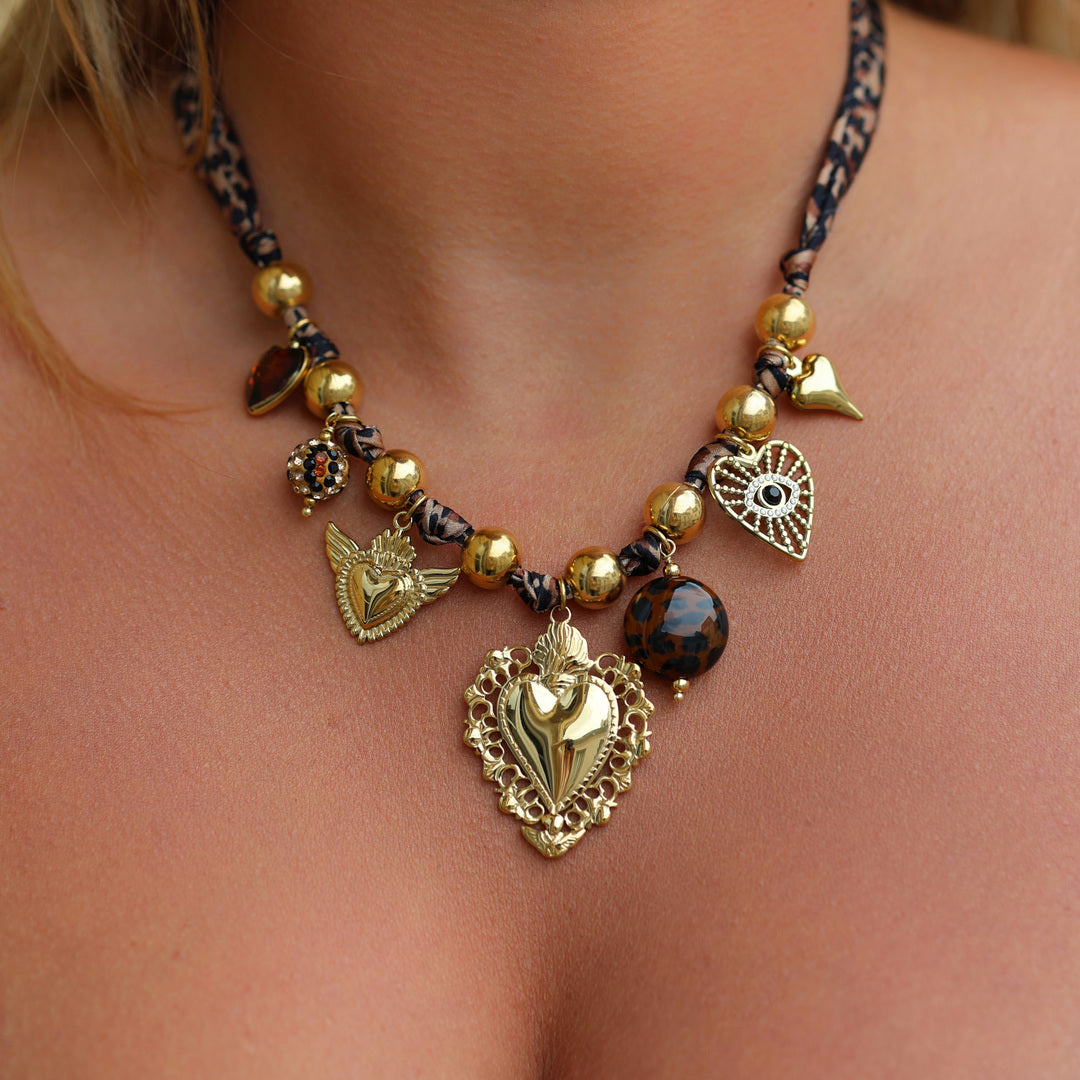 Collier Miya