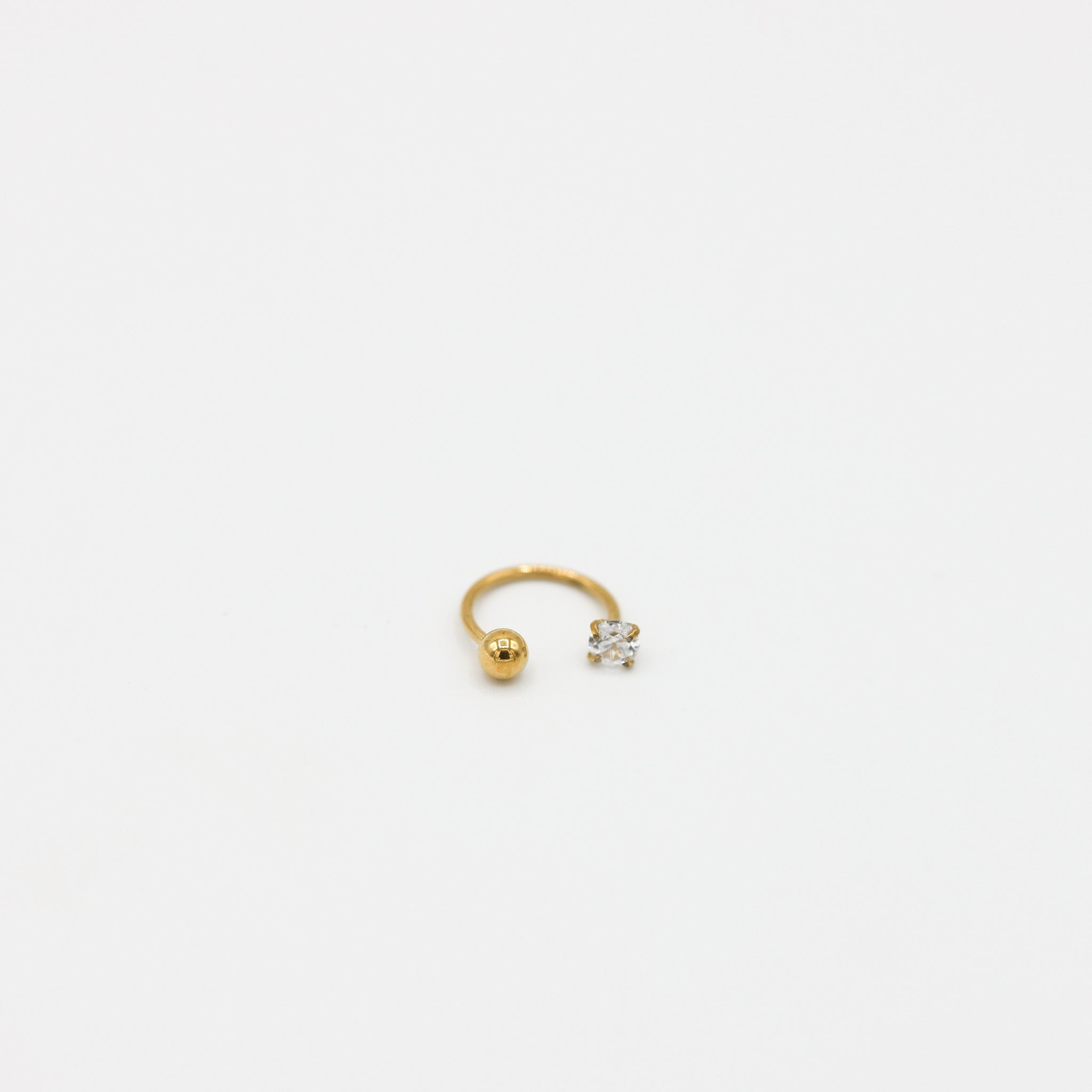 Piercing Yona